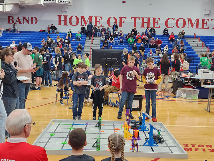 Teamwork Round with Another School and Callaghan Myers and Jamison Cordes from Little Turtle Elementary.